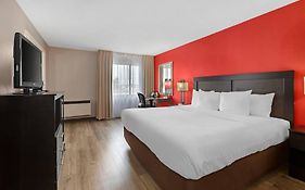 Quality Inn & Suites 5585 Ambler Drive Mississauga Ontario